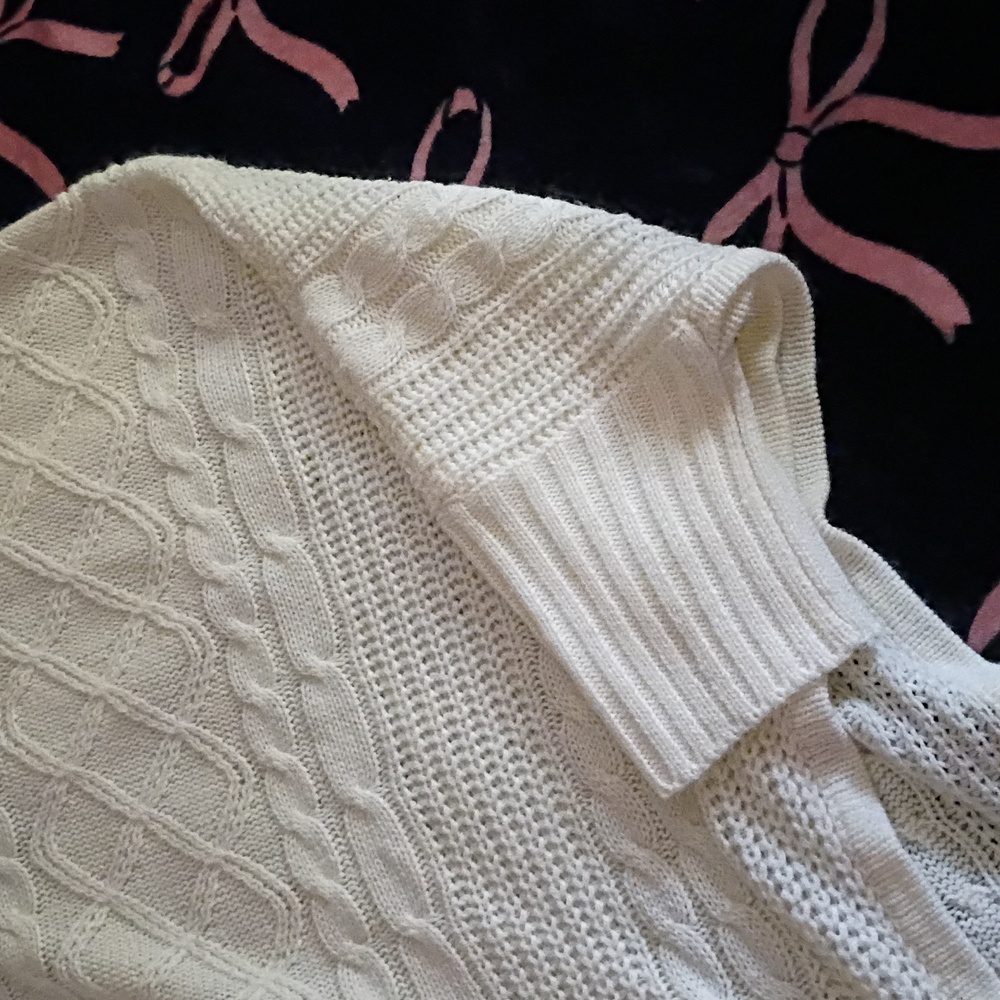 Hannah Cream Cable Knit Pullover Poncho Style Top Size L/XL EUC - Picture 6 of 6